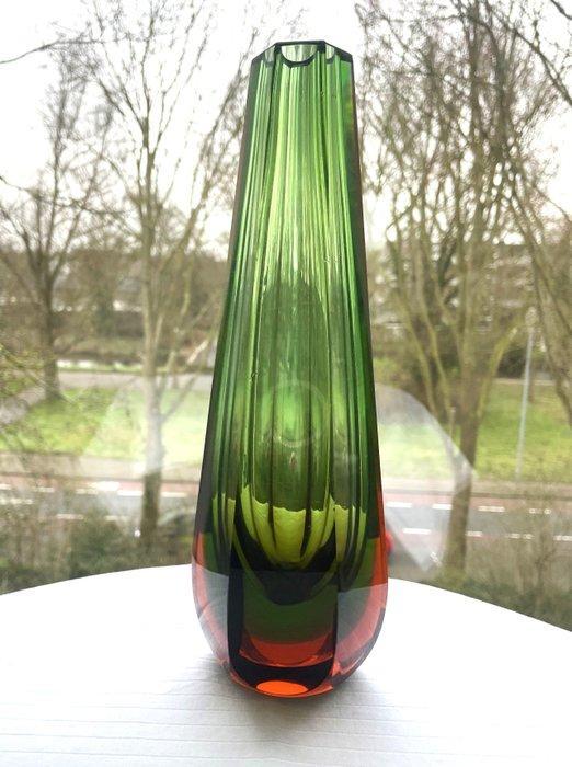 WMF - Erich Jachmann - Vaas - Geslepen loodkristal, Somerso, Antiek en Kunst, Antiek | Glas en Kristal