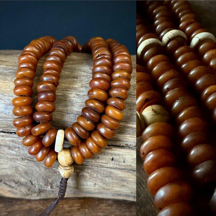 Boeddhistische mala, gebedskralen - Fenolhars, conch schelp,, Antiek en Kunst, Kunst | Niet-Westerse kunst