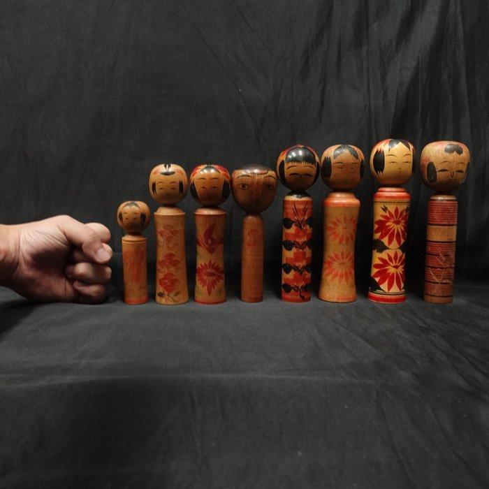 Vintage en mooi ontwerp Sosaku Kokeshi  / kokeshi-pop, Antiek en Kunst, Curiosa en Brocante