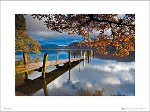 Kunstdruk Derwent Jetty 50x40cm, Huis en Inrichting, Woonaccessoires | Schilderijen, Tekeningen en Foto's, Nieuw, Verzenden