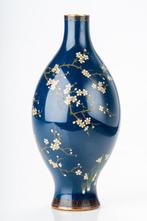 Vaas - Emaille, Cloisonné, zilverkliod - Een fijne