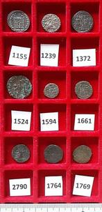 Romeinse Rijk Lot of 17 Æ coins 3rd - 4th century AD (Zonder
