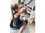 Small Foot - Houten Urban Villa Poppenhuis met Accessoires,, Kinderen en Baby's, Speelgoed | Poppenhuizen, Verzenden, Nieuw