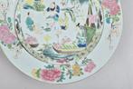 Bord - decorated in the famille rose palette with figures -