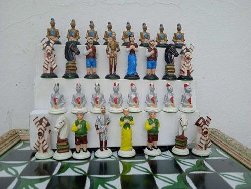 Schaakspel - hout, hars, metaal, pasta en glas, Antiek en Kunst, Curiosa en Brocante