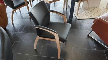 Eetkamerstoel Leolux Camarilla  REFURBISHED beschikbaar voor biedingen
