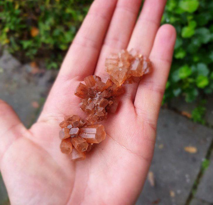 Ruwe brok van Aragoniet- kopper kleurig kristaal - kleine, Sieraden, Tassen en Uiterlijk, Armbanden