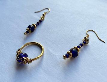 Oude Romeinse kralen gezet op modern Earrings, ring - 50.2 beschikbaar voor biedingen