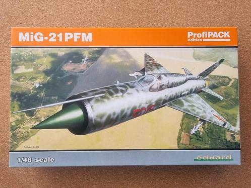 Eduard 8237 MiG-21PFM 1:48 ProfiPACK, Hobby en Vrije tijd, Modelbouw | Vliegtuigen en Helikopters, Verzenden