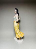Herend - Beeldje - Carmen - 125 Anniversary 1839 - Porselein, Antiek en Kunst, Antiek | Glas en Kristal