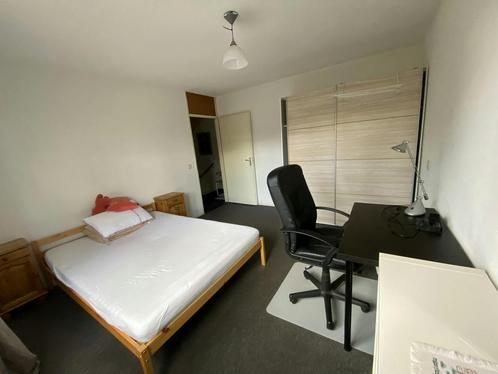 Studio te huur in Amsterdam - 250 m² - 2 kamer(s) - 2 kamers, Huizen en Kamers, Kamers te huur, Amsterdam