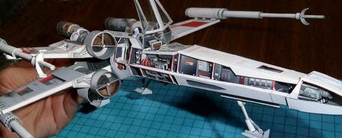Niet op schaal - Modelschip (2) - Star Wars X-Wing & AT-AT -, Verzamelen, Film en Tv