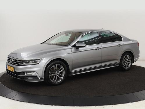 Zakelijke Lease |  Volkswagen Passat 1.5 TSI R Line | Nappal, Auto's, Volkswagen, Onderhoudsboekje, Lease, Grijs, Automaat, Sedan