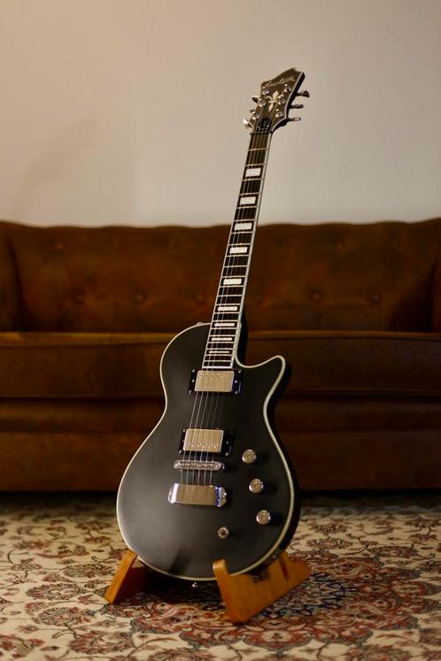 Hagstrom Ultra Max | Black Satin, Muziek en Instrumenten, Snaarinstrumenten | Gitaren | Elektrisch