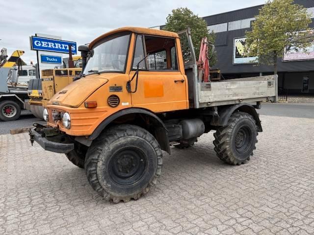 Veiling: Kraanwagen Unimog U600 Diesel 1980, Auto's, Vrachtwagens, BTW verrekenbaar, Diesel, Overige kleuren, Overige merken, Ophalen