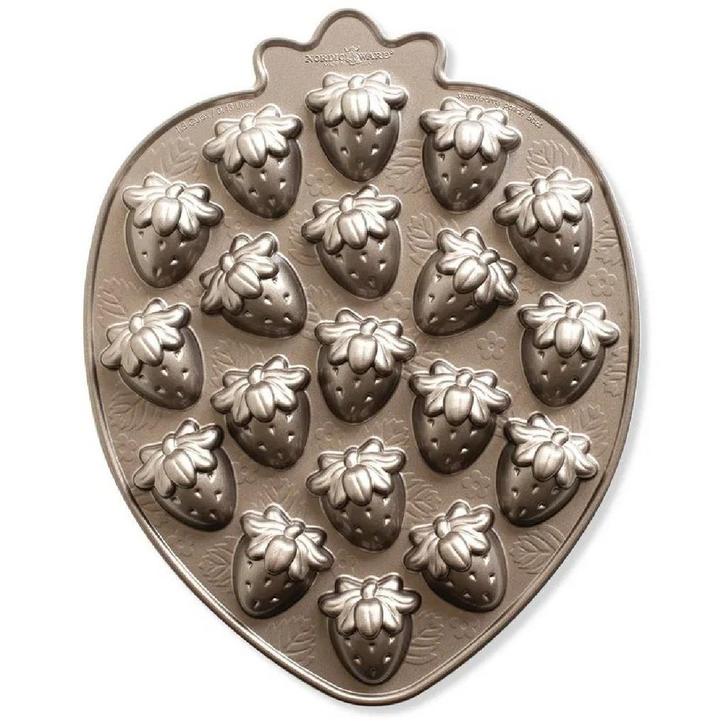 Nordic Ware Mini Aardbei Bakvorm, Hobby en Vrije tijd, Taarten en Cupcakes maken, Nieuw, Verzenden