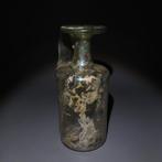 Oud-Romeins Glas Vas. 1e-3e eeuw na Christus. 19 cm hoog.