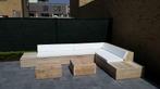 Design Loungehoekbank van  steigerhout,evt. met kussens