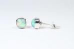 Ethiopisch Opal / Welo-Opal 2 oorbellen / cabochon / nieuw-