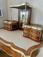 Bonheur du jour - Mahonie, Tulpenboomhout