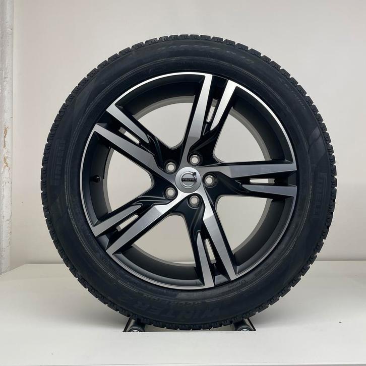 Nieuwe 19 inch R-desing velgen + winterbanden XC60, Auto-onderdelen, Banden en Velgen, 19 inch, BOVAG lid, Winterbanden, 235 mm