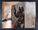 The Mandalorian - Pedro Pascal - Signed in Person - with, Nieuw