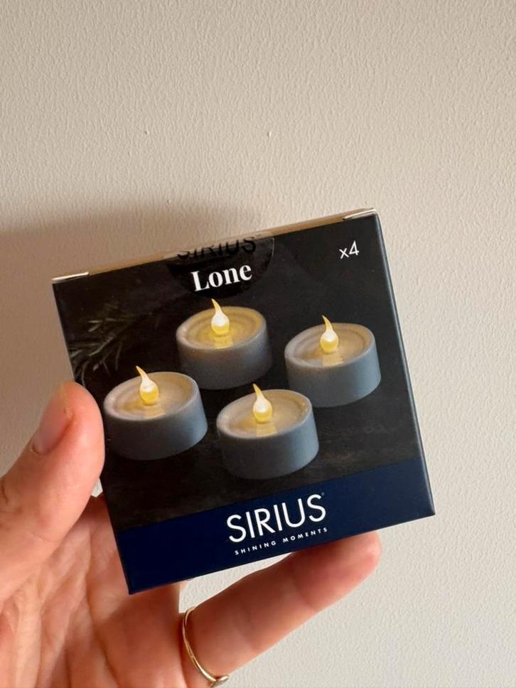 Sirius Lone Waxinelichtjes Theelichtjes LED-kaars 4 stuks, Huis en Inrichting, Woonaccessoires | Kandelaars en Kaarsen, Minder dan 25 cm
