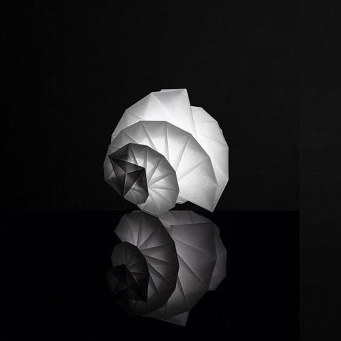 Artemide - Issey Miyake - Tafellamp - Mendori - PET,, Antiek en Kunst, Antiek | Lampen