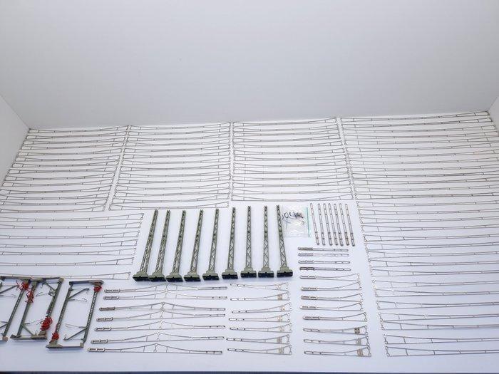 Märklin H0 - Bovenleiding (128) - 128-Delige partij, Hobby en Vrije tijd, Modeltreinen | H0