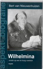 Wilhelmina 9789059119475 Bert van Nieuwenhuizen, Verzenden, Zo goed als nieuw, Bert van Nieuwenhuizen