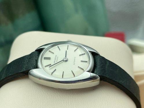Universal Genève - Ref.824 604 - Cal.1-24 - Zonder, Sieraden, Tassen en Uiterlijk, Horloges | Heren