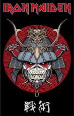 Iron Maiden Senjutsu Samurai Eddie Textielposter off. merch., Nieuw, Ophalen of Verzenden, Poster, Artwork of Schilderij