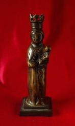 Een 16e-eeuws bronzen glansornament met een beeldje van de