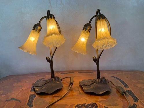 Stilvolle Jugendstil-Tischlampen im floralen Design –, Antiek en Kunst, Curiosa en Brocante