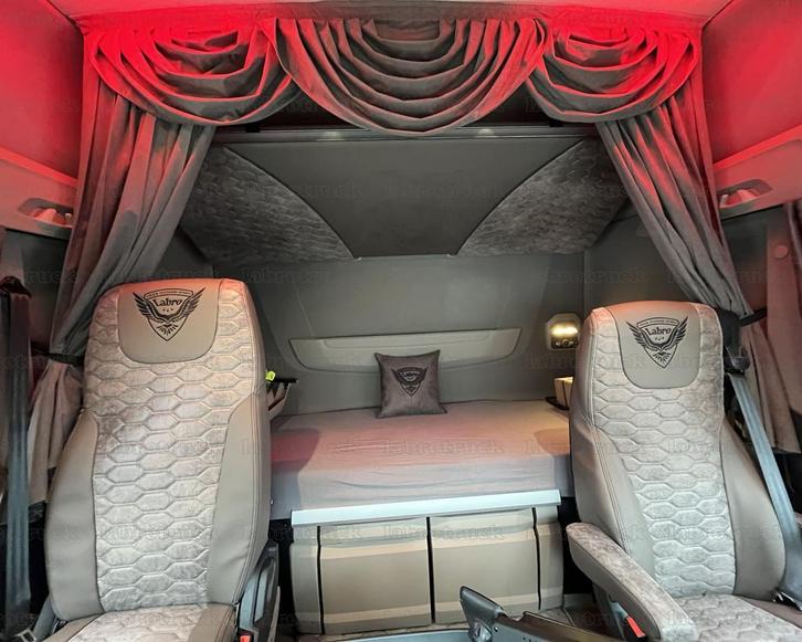 DAF,VOLVO,SCANIA bekleding,gordijnen,tunnelhoezen,bedplaten, Auto-onderdelen, Vrachtwagen-onderdelen, Nieuw, Overige merken, Interieur en Bekleding