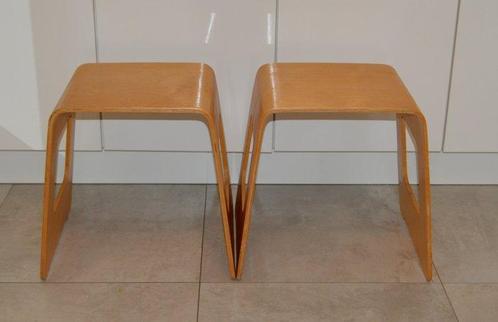 IKEA - Lisa Norinder - Kruk - Benjamin - Hout - Twee krukjes, Antiek en Kunst, Antiek | Meubels | Stoelen en Banken