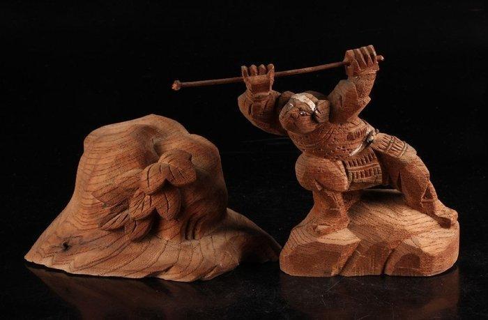 Very fine Danjiri carving of a samurai warrior fighting with, Antiek en Kunst, Antiek | Overige Antiek