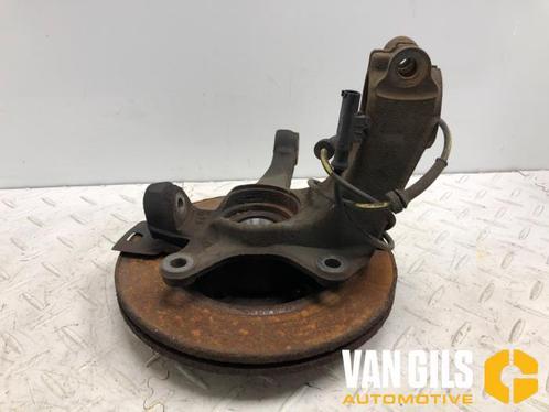 Fusee links-voor Peugeot 108 O292739, Auto-onderdelen, Ophanging en Onderstel, Ophalen of Verzenden