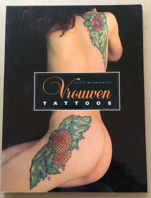 Vrouwen Tattoos - in nieuwstaat, Boeken, Kunst en Cultuur | Fotografie en Design, Zo goed als nieuw, Ophalen of Verzenden