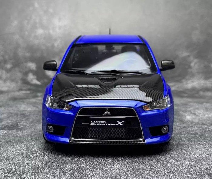 viat model 1:18 - Modelauto - Mitsubishi Lancer Evolution 10, Hobby en Vrije tijd, Modelauto's | 1:5 tot 1:12