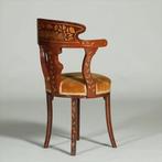 Franse marqueterie bureaustoel ca 1800 met stoffering naar w, Antiek en Kunst, Antiek | Meubels | Stoelen en Banken, Ophalen of Verzenden
