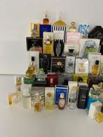 80 Miniatuur flesjes parfum in in verpakking. - Parfumfles