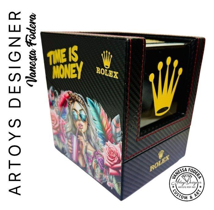 Vanessa Fodera (1981) - TIME IS MONEY - Luxury Watch winder, Antiek en Kunst, Kunst | Designobjecten