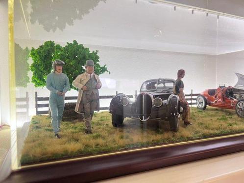 Custom Made Diorama 1:18 - Modelauto - Afmetingen: 51 cm /, Hobby en Vrije tijd, Modelauto's | 1:5 tot 1:12