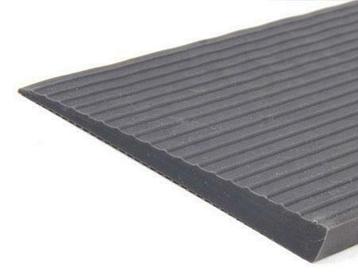 Gummy ramp drempelhulpen - 0,4 t/m 6 cm - Rubberen drempel beschikbaar voor biedingen