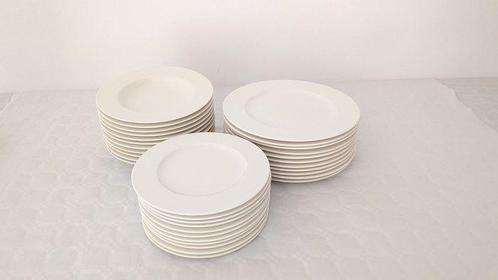 Plankenhammer - Tafelservies (30) - Beenderporselein - Per, Antiek en Kunst, Antiek | Meubels | Tafels