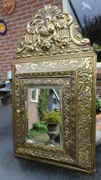 Wanddecoratie - Wandkastje, facetspiegelglas, borstels,, Antiek en Kunst