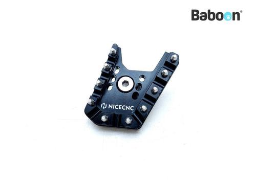 Rempedaal Yamaha XTZ 690 Tenere 700 2020-2022 (XTZ690 700), Motoren, Onderdelen | Yamaha, Gebruikt, Verzenden