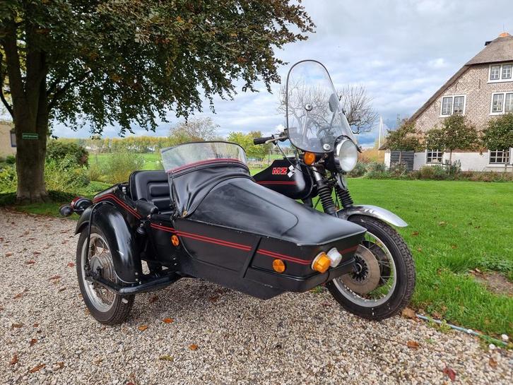 MZ ETZ 250 met zijspan 1986!, Motoren, Motoren | Zijspanmotoren, 1 cilinder, Ophalen
