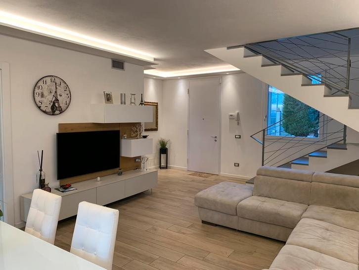Professionele schilder/ Airless spuiten &amp; gipsplaatwerk, Diensten en Vakmensen, Schilders en Behangers, Behangen, Binnenschilderwerk